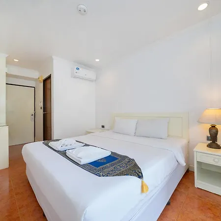Patong Central Residence And Apartment Exterior photo